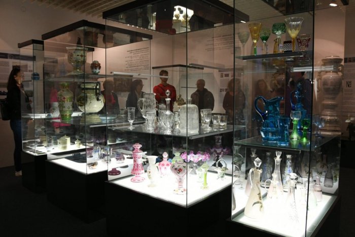 Ilustračný obrázok k článku Výstava v múzeu predstaví nové akvizície skla a sklárskych predmetov