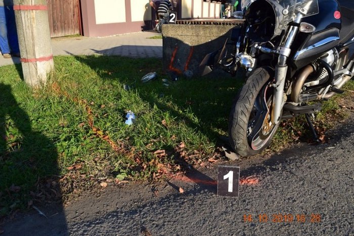 Ilustračný obrázok k článku Pri nehode v Tomášovciach došlo k vážnym zraneniam 62-ročného motocyklistu, FOTO